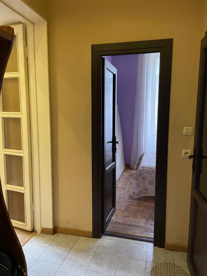 Cozy Apartment On Republic Square Ереван Экстерьер фото