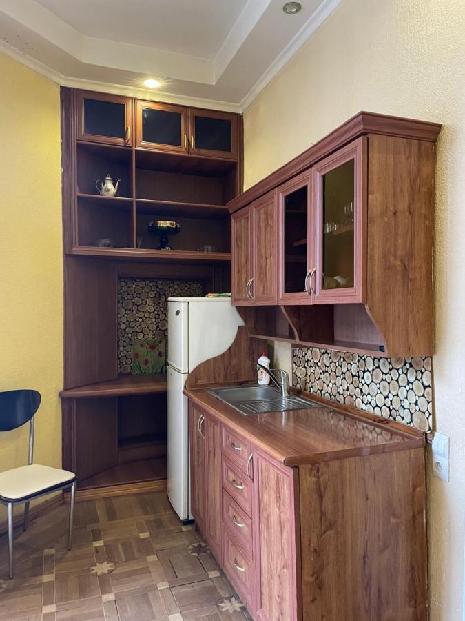 Cozy Apartment On Republic Square Ереван Экстерьер фото